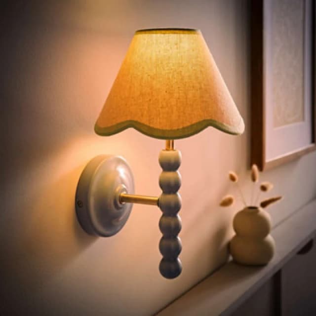 Valuelights Bobbin Blue Wall Light With Green Trim Scallop Shade And Bulb