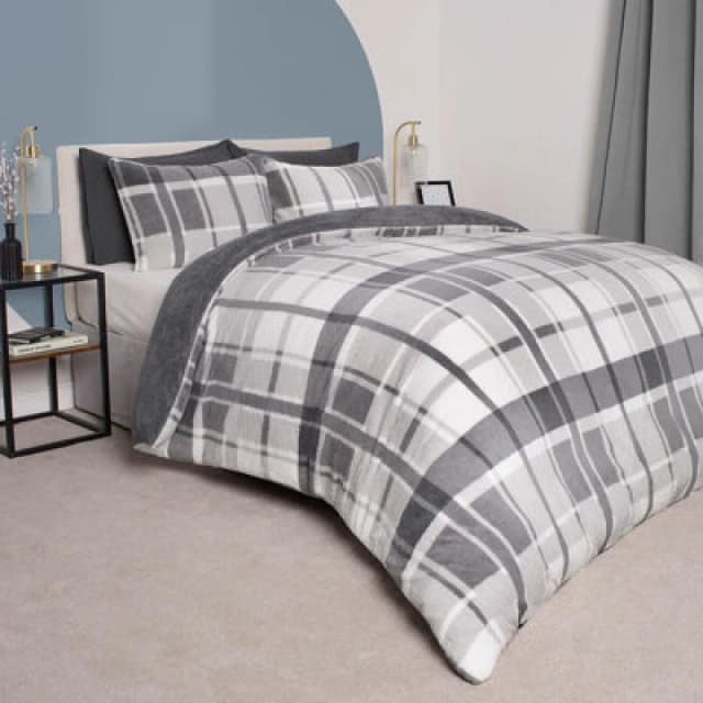OHS OHS Teddy Fleece Duvet Cover Set Pillowcase Bedding Check in Charcoal Size: King Charcoal King Unisex 5027434171989