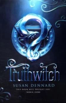 Truthwitch by Susan Dennard Paperback