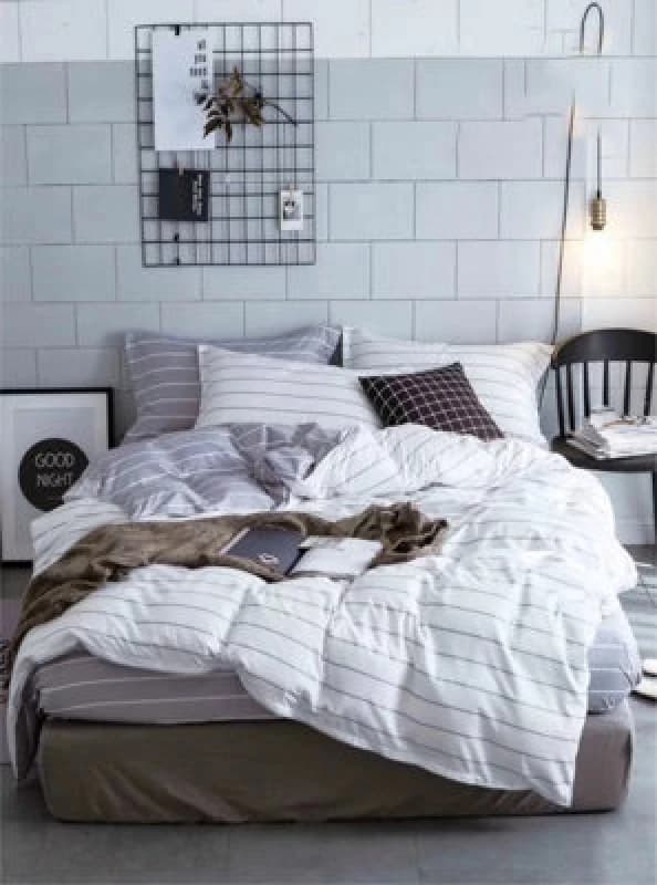 Ezysleep Ezysleep White Stripe Printed Duvet Set Size: Double White Double Unisex 0721545589477