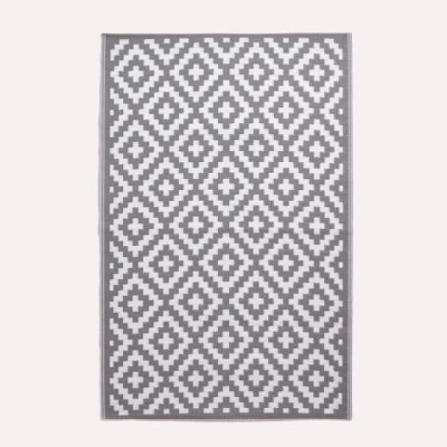 Homescapes Outdoor Rug Waterproof Reversible Garden Rug, 180 X 270 Cm, Grey & White, 100% Recycled, Zoe Geometric