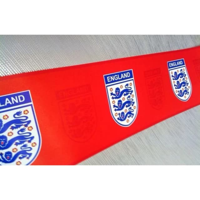 NO BRAND No Brand - Official Licensed England Red Emblem Football Wallpaper Border boengrdl01