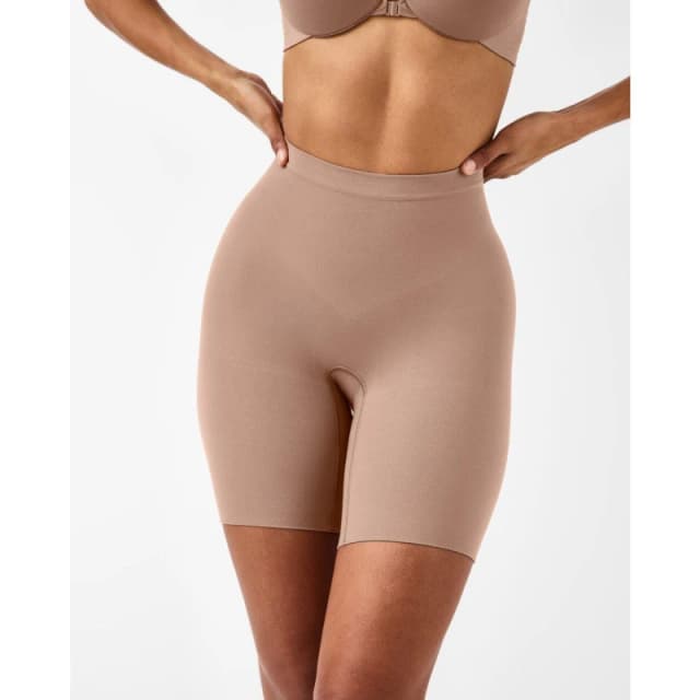 Spanx SPANXsculpt Seamless Power Mid-Thigh Short Caf Au Lait female 14 (L)