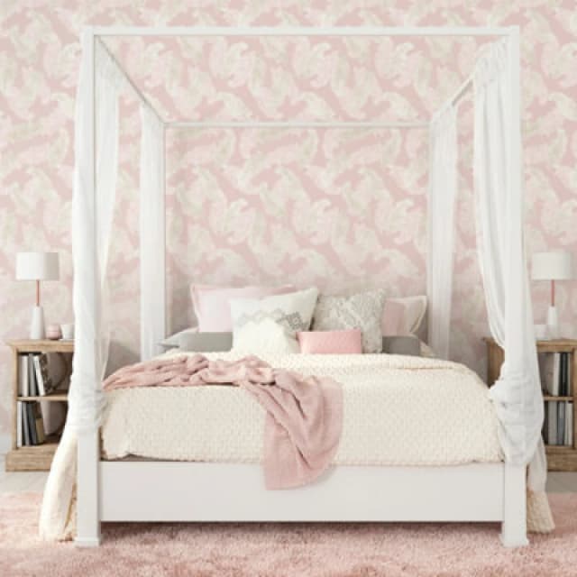 Hoopla Walls Feathers Matt Wallpaper Pale Pink