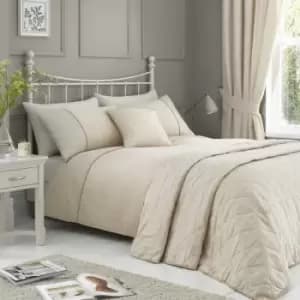 Dreams & Drapes Fearne Floral Jacquard Textured Weave Duvet Cover Set, Soft Gold, King