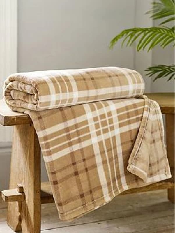 Deyongs Deyongs Snuggle Check Throw Blanket 140x180cm - Super Soft Coral Fleece - Printed Plaid Design in Green Size: 140cm x 180cm Green 140cm x 18