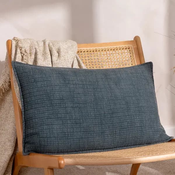 Ribble Cushion Ink / 40 x 60cm / Polyester Filled