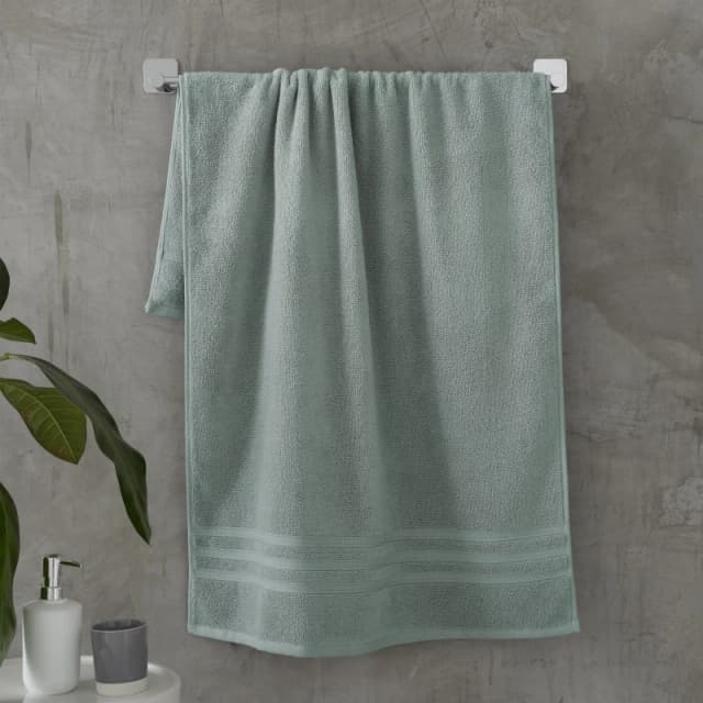 Catherine Lansfield Catherine Lansfield 'Zero Twist' Cotton Bath Sheet Pair in Light Green Light Green Bath Sheet Unisex 5057681110431