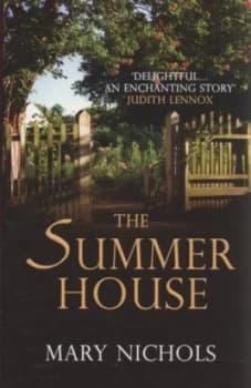 The Summer House by Mary Nicholas Paperback