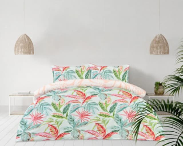 Smart Living Smart Living Luxury Super Soft Reversible Exotic Palms Duvet Cover with Pillowcase Size: Single Multi Single Unisex 5056557582006