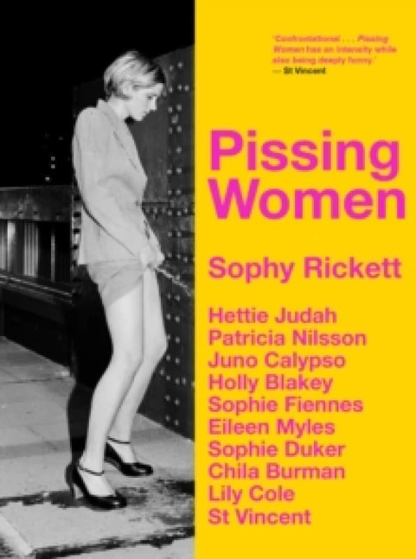 PISSING WOMEN Paperback / softback