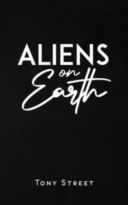 Aliens on Earth Paperback / softback