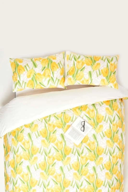 Homescapes Yellow Tulips Digitally Printed Cotton Duvet Cover Set Yellow