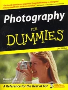 Photography for Dummies by Russell Hart Paperback