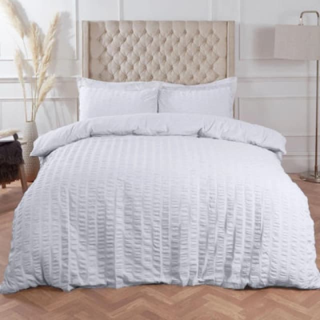 OHS OHS Seersucker Duvet Cover with Pillowcase Bedding in White Size: Single White Single Unisex 5027434113149
