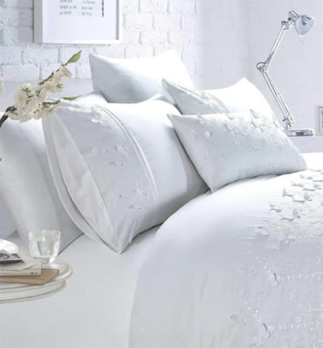 RAPPORT HOME Belle Maison Papillion White Luxury Embroidered Butterfly King Size Duvet Cover Set 5027491450775