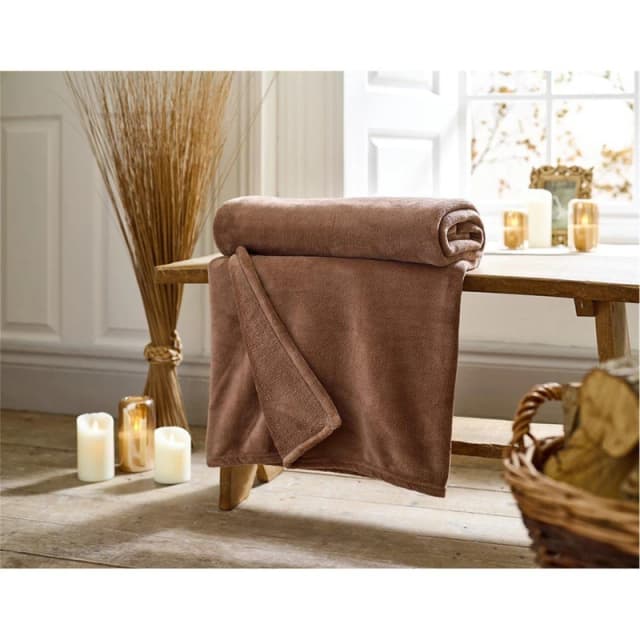 Deyongs Deyongs Snuggle Touch Super Soft Solid Colour Fleece Throw in Fawn Size: 140cm x 180cm Fawn 140cm x 180cm Unisex 5054990142528