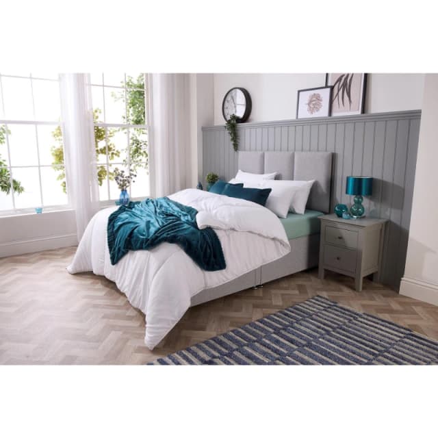 Downland 10.5 Tog Soft Like Down Hollowfibre Duvet White unisex Superking