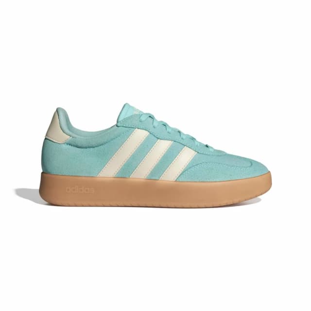 adidas BARREDA womens Shoes (Trainers) in Blue