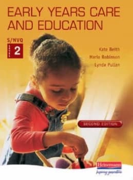 Early Years Care and Education by Maria Robinson Hardback