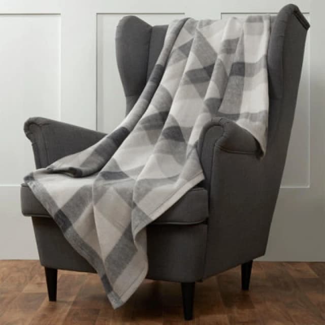 OHS OHS Tartan Check Fleece Throw Winter Warm Soft Blanket in Light Grey Size: 150cm x 200cm Light Grey 150cm x 200cm Unisex 5027434158676