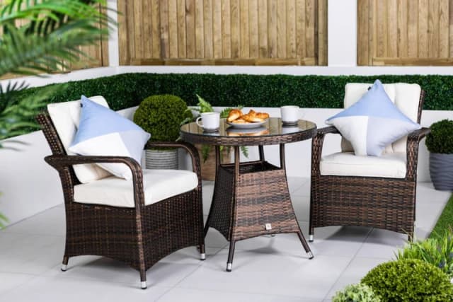 Thats Furniture Arizona Round Rattan Garden Bistro Table & Chairs Set 2 Seater in Brown Brown Unisex