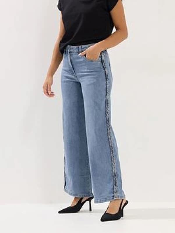 PixieGirl Womens Petite Plait Detail Wide Leg Jeans in Mid Blue Size: 18S Mid Blue Female 18S