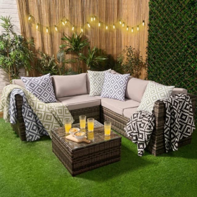 OHS OHS Geo Tile Throw Over Bed Blanket Travel Garden Chair Soft Fleece Warm Bedspread in White White One Size Unisex 5027434206148