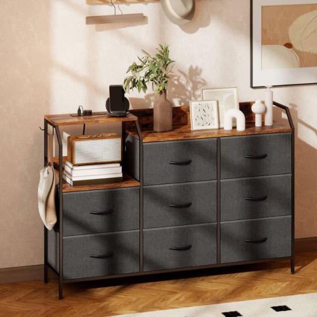HOMCOM Fabric Chest of Drawers w/ Charging Station for Bedroom Rustic Brown Brown Unisex
