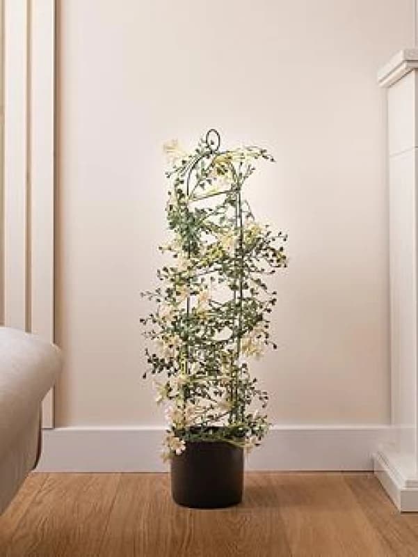 Artificial Climbing Obelisk Plant in Black Plastic Plant Pot