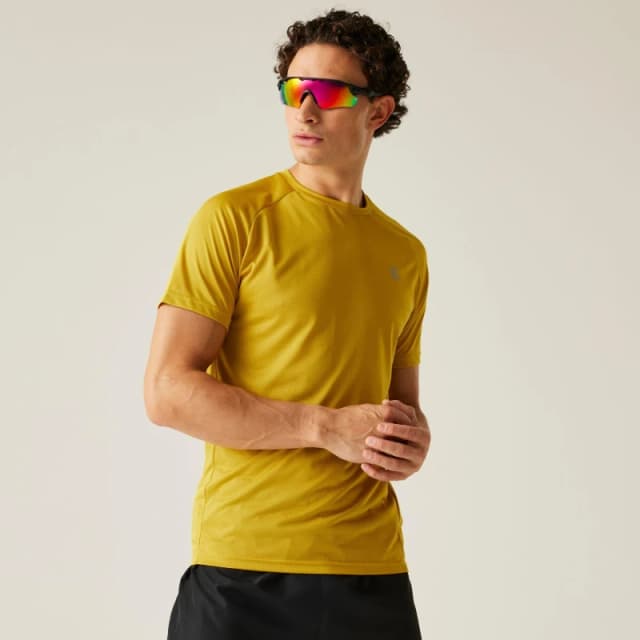 Dare 2b Dare 2b Men 'Accelerate' Fitness T-Shirt in Gold Size: Medium Gold M Male 5063516172512