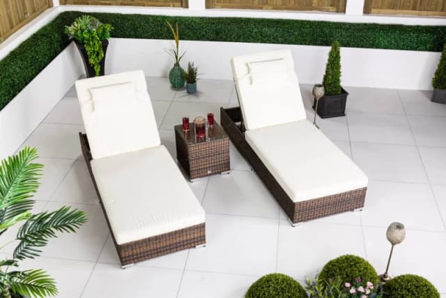 Thats Furniture Rattan Sun Loungers Set of 2 with Side Table Sun bed 6 Positions Cover in Brown Brown Unisex