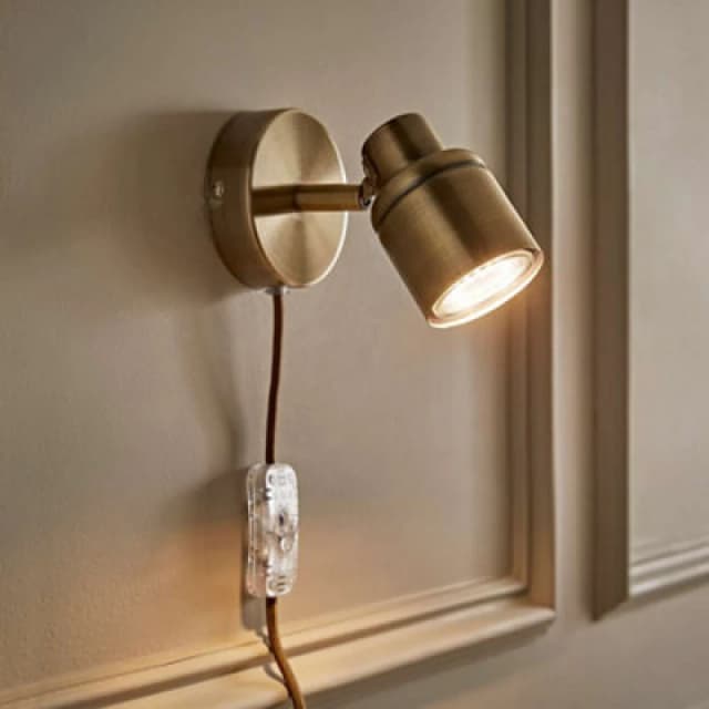 ValueLights Benton Gold IP44 Wall Light With Cable Plug Gold