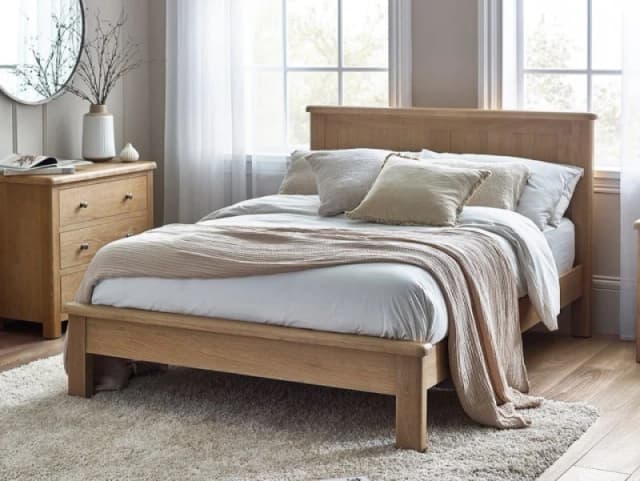 Julian Bowen Memphis 4ft6 Double Limed Oak Wooden Bed Frame