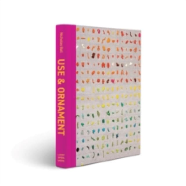Use and Ornament : An Exploration of the Improv Quilt Hardback
