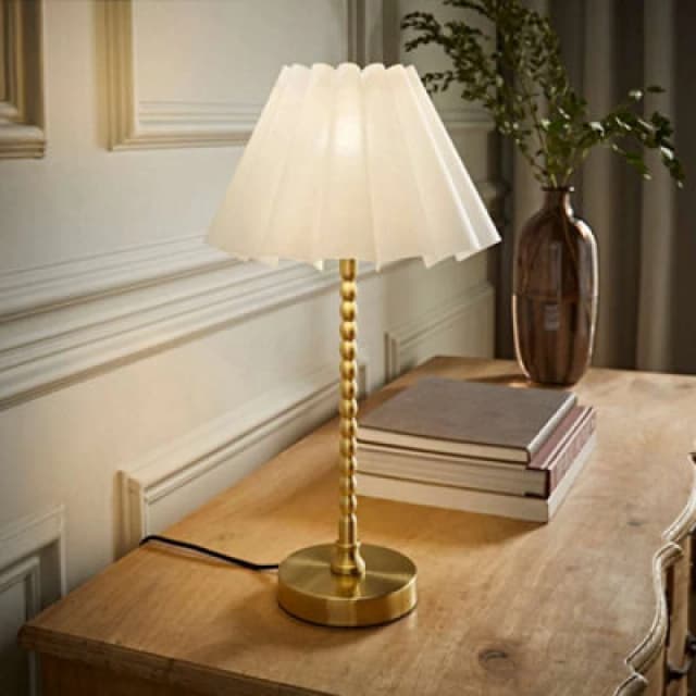 Valuelights Maeve White Scallop Pleated Tapered Shade Brushed Gold Bobbin Bobble Table Lamp