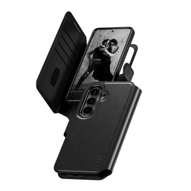 PanzerGlass PanzerGlass CARE by Tango 2-in-1 Wallet Case w. Qi Samsung Galaxy S26 CR85966