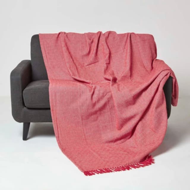 Homescapes Malda Cotton Throw with Tassels Red