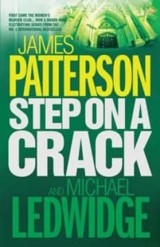 Step on a Crack by James Patterson Paperback