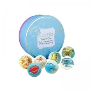 Bomb Cosmetics Head in the Clouds Creamer Bath Bomb Set