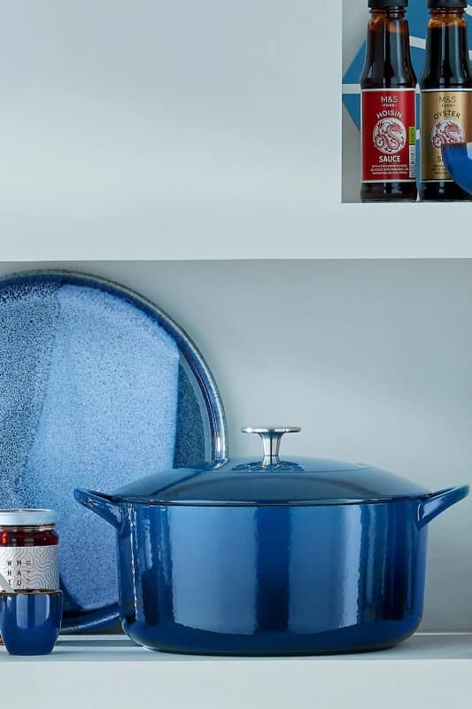 Denby Cast Iron 26cm Round Casserole Bright Blue