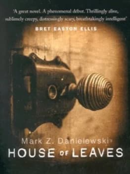 House of Leaves by Mark Z Danielewski Paperback