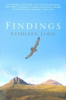 Findings by Kathleen Jamie Paperback