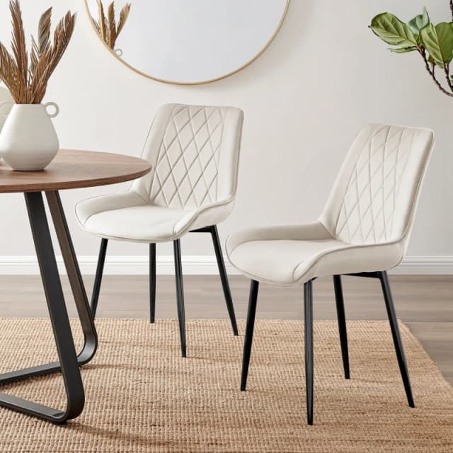 FurnitureboxUK FurnitureboxUK Set of 2 Pesaro Luxury Velvet Dining Chairs With Diamond Stitched Back And Black Metal Legs in Cream Cream One Size Unis