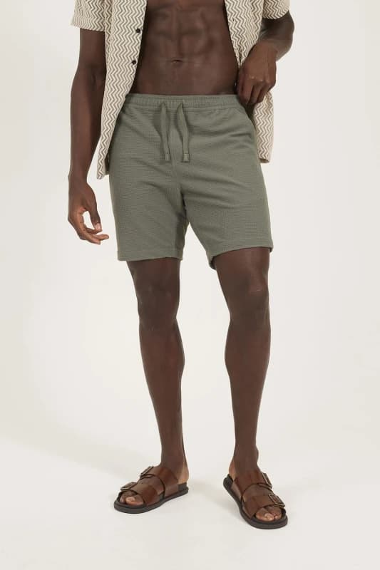 Brave Soul Brave Soul Men Seersucker Shorts in Pale Green Size: Medium Pale Green M Male 5063487148868