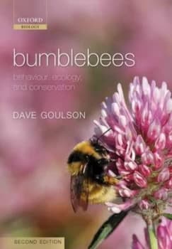 Bumblebees by Dave Goulson Paperback