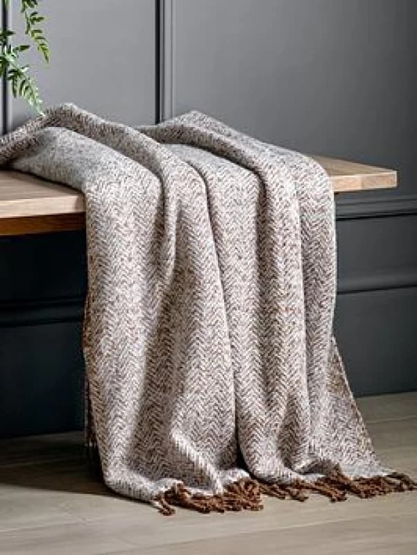 Crossland Grove Ivy Throw Tan 1300X1800Mm, Brown 5.05669E+12