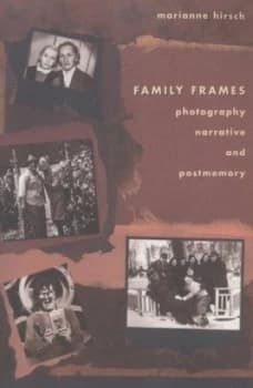 Family Frames by Marianne Hirsch Paperback