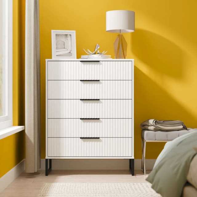 Ready Assembled 2 U Menai 5 Drawer Chest (Ready Assembled) in White Size: Large White Unisex Large