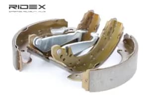 RIDEX Brake Shoes Rear Axle 70B0002 Brake Shoe Set,Brake Lining VW,AUDI,RENAULT,Golf IV Schragheck (1J1),POLO (9N_),Polo Schragheck (6R1, 6C1)
